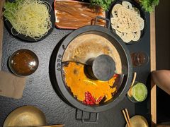 -晓宇重庆火锅(西安荟聚店)