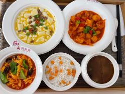 -月满阁月子中心(莲湖区店)