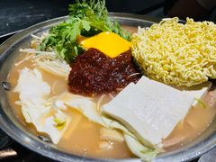 部队锅加芝士-富乐满韩国正宗炸鸡韩国料理(虹泉路店)