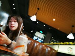 -肥肥虾庄·金牌油焖大虾(杨园滨江时代walk店)