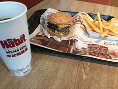 -The Habit Burger Grill 哈比特汉堡(复兴soho店)
