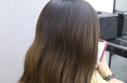 -诗悦发型烫染SALON