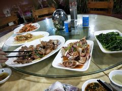 -四川小胡子海鲜(丁村万人海鲜广场店)