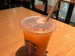 -星巴克臻选(莘庄仲盛店)