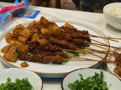 -犇逸·乐山跷脚牛肉·四川现炒(览海店)