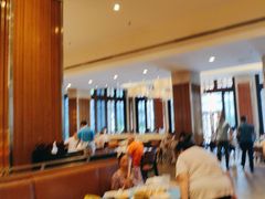 -亚龙湾希尔顿自助餐厅·海鲜·烧烤·沙滩BBQ·现场乐队