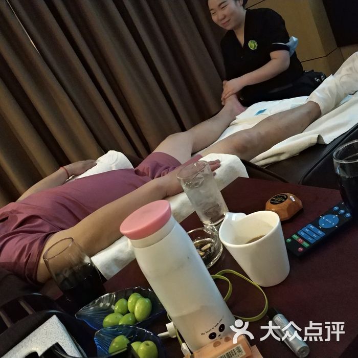 金色印象影院式足体养生会馆