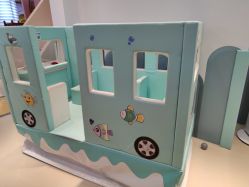 -多多淘儿童体验中心(重庆来福士店)