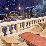 - 科技园附近新开了一家可以吃饭and打麻将的咖啡店
