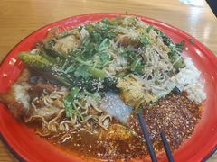 -小熊纪称盘麻辣烫