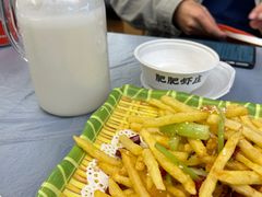-肥肥虾庄·金牌油焖大虾(东湖欢乐谷店)