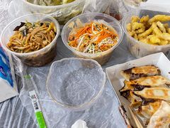 -阿洪锅贴王(小吃城店)