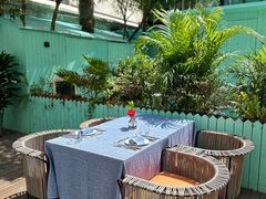 -弦月窗LUNETTE BY AMANDA(复兴路店)