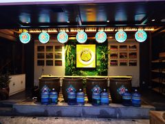 -阿瓦山寨·湘菜现炒·剁椒鱼头王(咸阳总店)