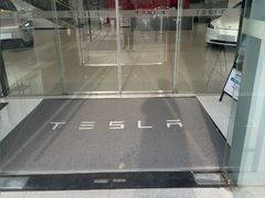 -TESLA 特斯拉(北京后沙峪特斯拉中心)