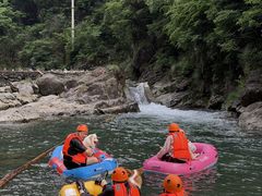 -安吉龙王山峡谷漂流