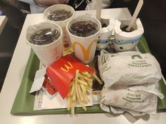 -麦当劳(新世纪环球中心店)