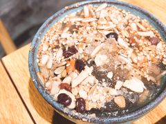 -八月美食小馆(银泰城总店)