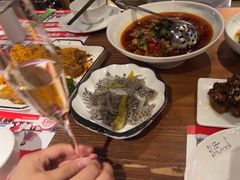 -胡桃里民谣酒馆