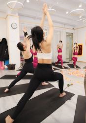 -亚太瑜伽普拉提学院