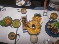 -暹罗酒肆泰餐厅酒吧