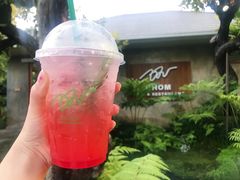 -Chom Cafe and Restaurant