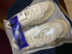 -布瑞琳洗衣(西堤红山店)