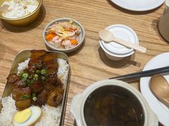 葱香海味红烧肉浇汁米饭-有肉食·虎九闽菜(798艺术区店)