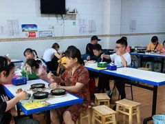 大堂-刚砂锅鸡丝米线