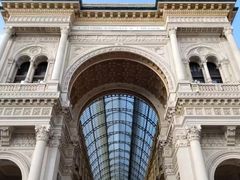 -文艺复兴百货(米兰大教堂广场店)