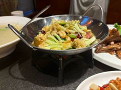 -万重锦·人文川菜馆(骡马市店)