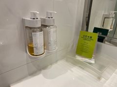 -上海虹桥君丽假日酒店(娄山关路地铁站店)