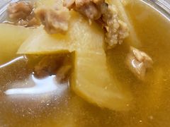 牛腩萝卜汤-香港风味小吃店(中英街店)