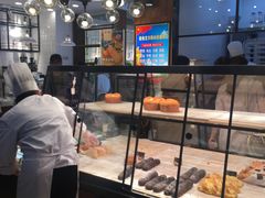 面包甜点陈列柜-大麦嘉动物奶油生日蛋糕(东正国际店)