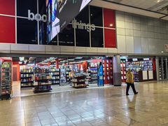 -奥利弗·雷金纳德·坦博国际机场