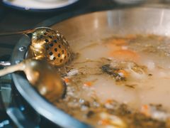 鸿运酸汤锅-土著渔匠·养生蝴蝶鱼(香樟路店)
