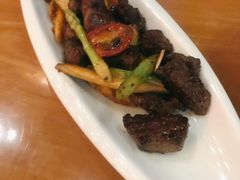 黑椒芦笋牛肉粒-MR.ROCKY洛奇先生RESTAURANT&BAR(宝安壹方城店)