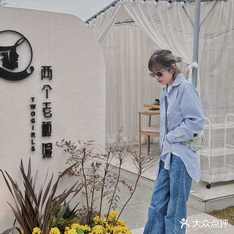 重庆首家露营地火锅 露天草坪火锅太浪漫了