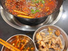 -鸿顺老铁锅美蛙鱼府(解放碑店)