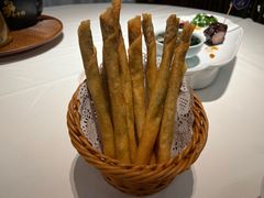 鲜荠菜春卷-南棠馆粤菜坊(群光店)
