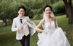 -易摄影婚纱摄影工作室