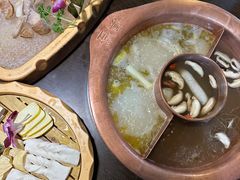 -滇釜火锅·能喝汤的火锅(车公庄店)