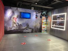 -VR+乐园·VR电竞·家庭亲子·密室逃脱·轰趴团建