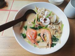 -荣家黄鱼面(南京西路店)