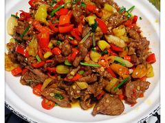 小炒黄牛肉-云梦庭·剁椒鱼头(银泰中心in99店)