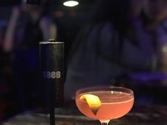 大都会鸡尾酒-MOSSO德国餐厅·音乐酒吧(环宇荟店)