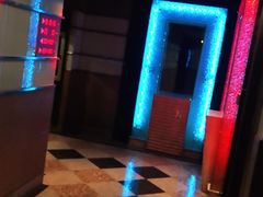 -好乐迪(张扬路八佰伴店)