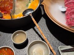 -三出山火锅(南京万象天地店)