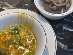 -牛一煲美食(江高店)