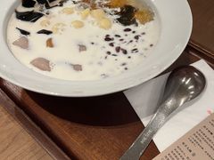 娟姗奶大满贯-RUXU入续糖水铺与包(卓悦中心店)